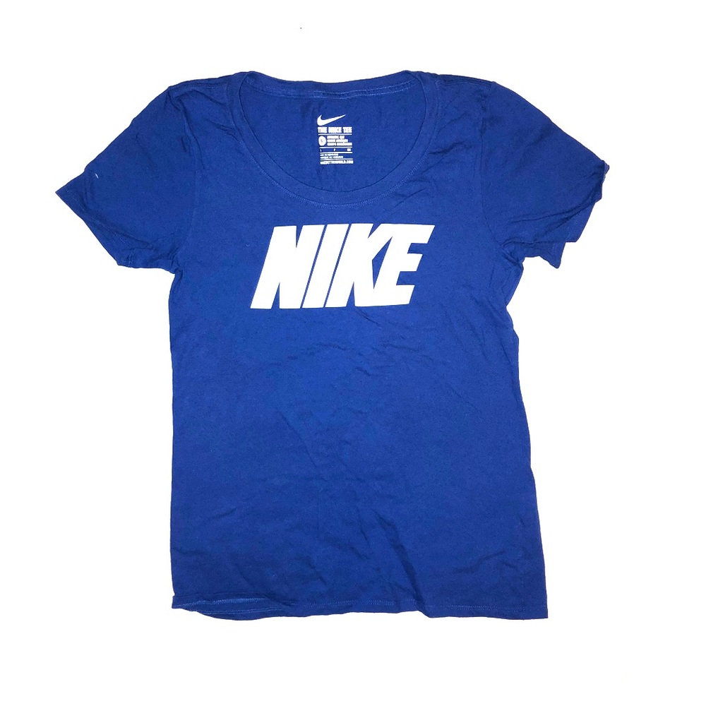 NWOT. Royal blue nike tee
